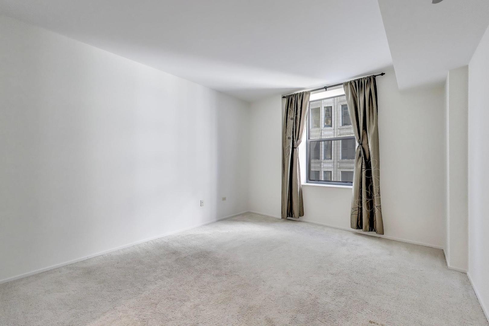 310 S MICHIGAN Avenue #1013, Chicago, IL 60604