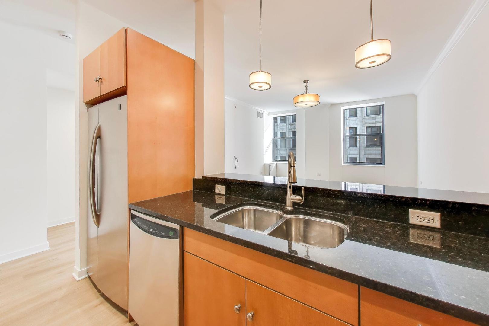 310 S MICHIGAN Avenue #1013, Chicago, IL 60604