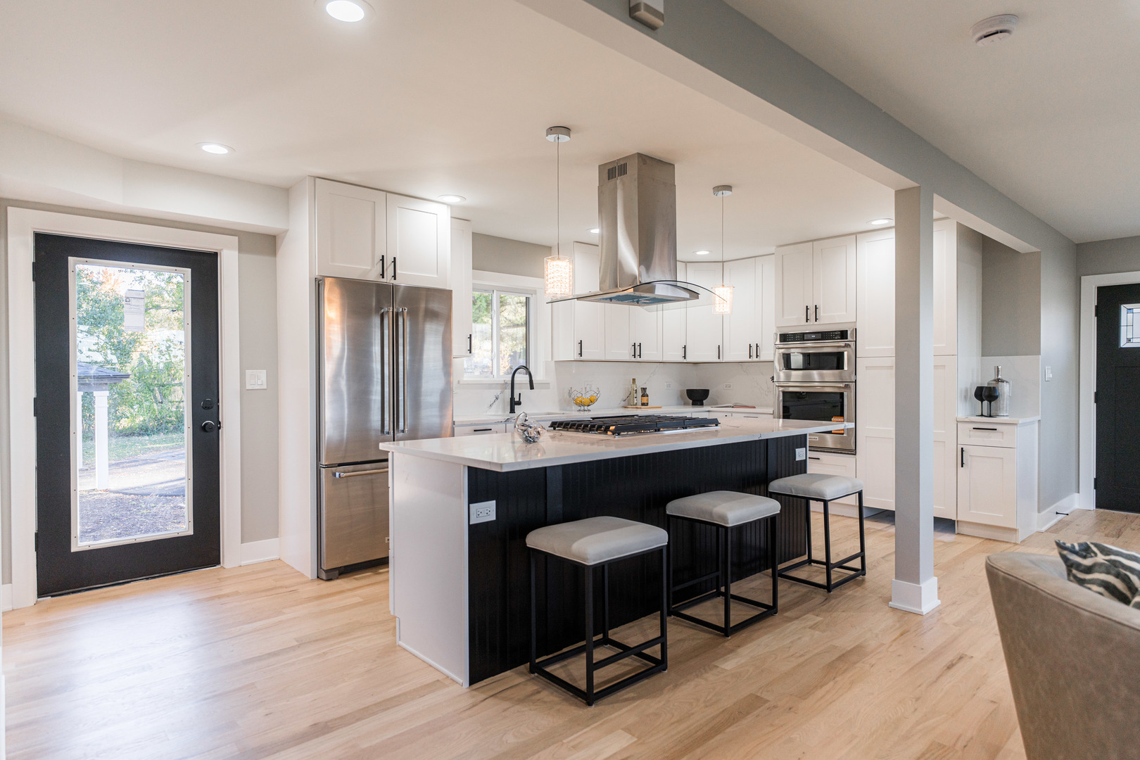 147 W North Avenue, Lombard, IL 60148