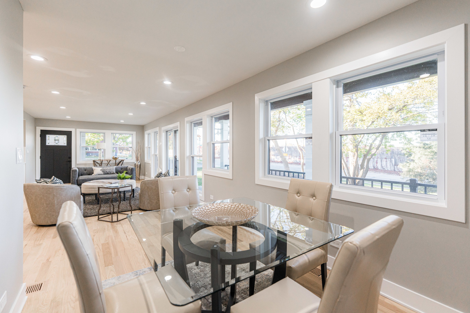 147 W North Avenue, Lombard, IL 60148