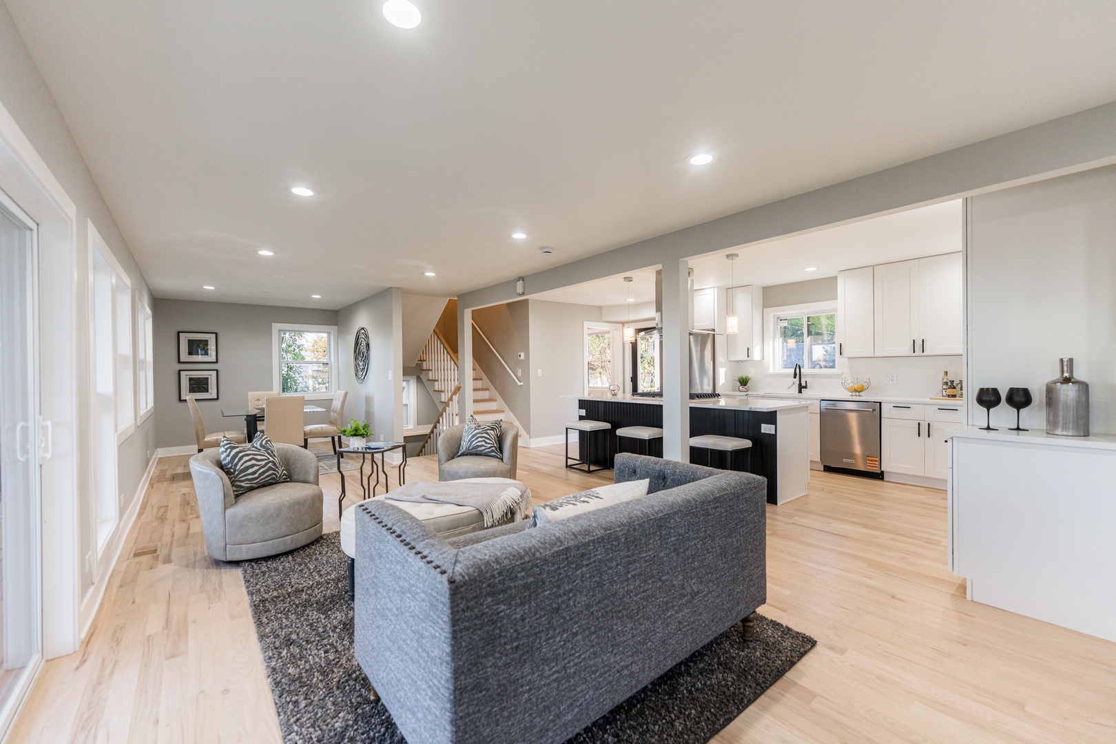 147 W North Avenue, Lombard, IL 60148