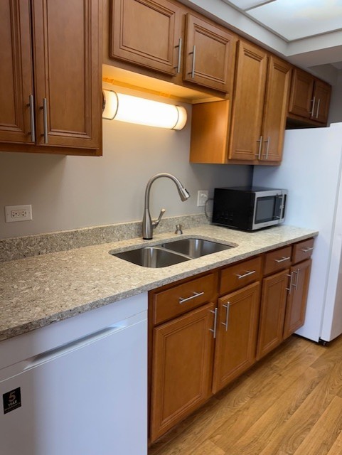 6340 Americana Drive #1102, Willowbrook, IL 60527