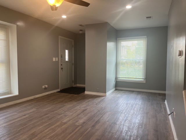 2216 Andover Court, Schaumburg, IL 60194