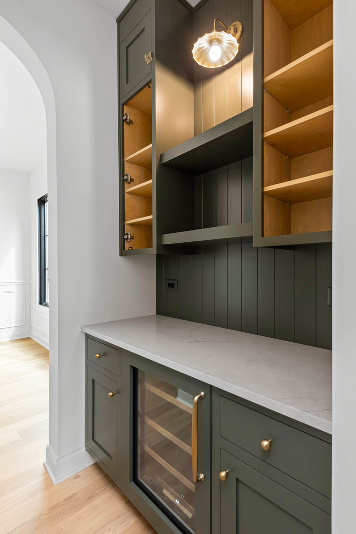 1310 N Eagle Street, Naperville, IL 60563