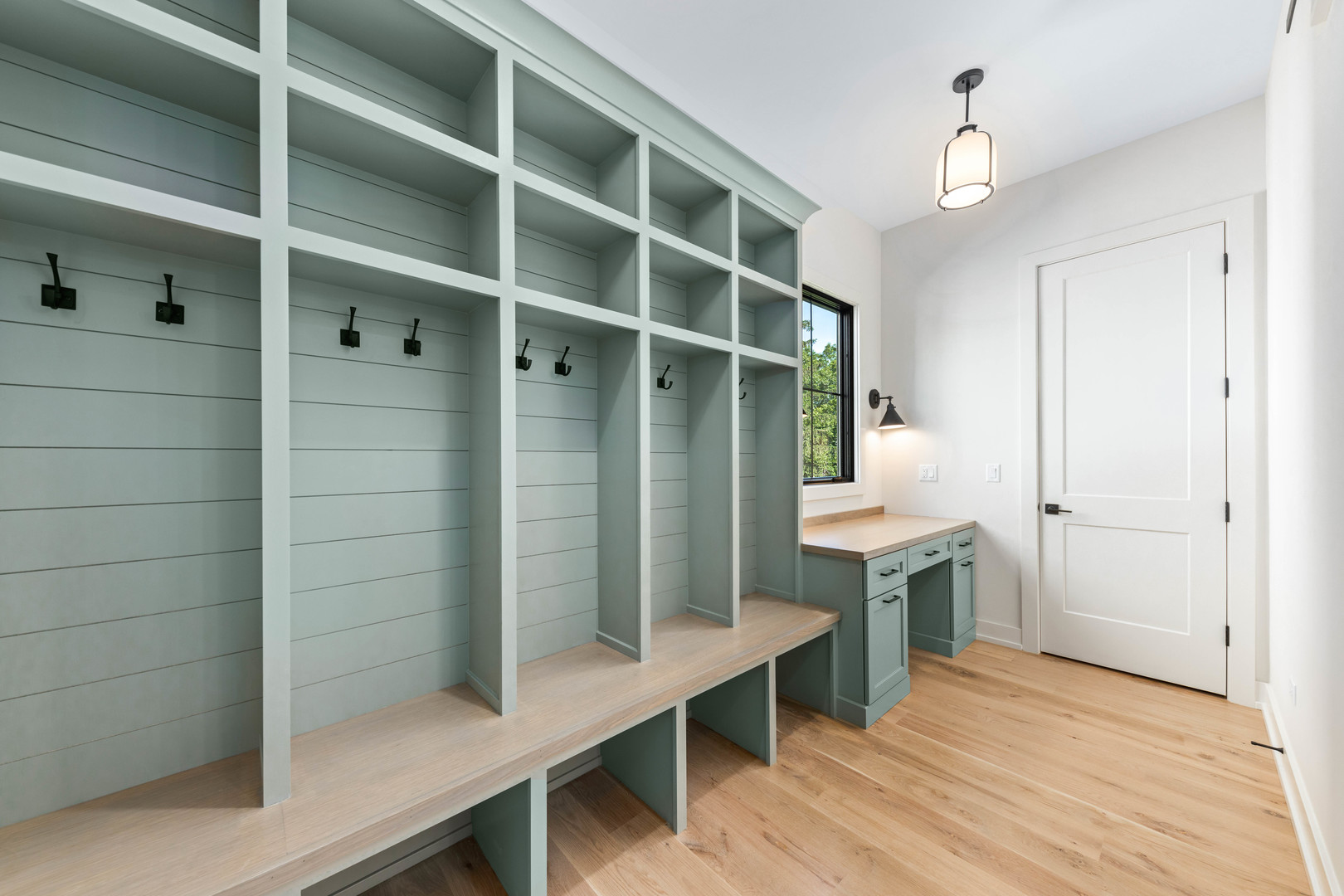 1314 N Eagle Street, Naperville, IL 60563