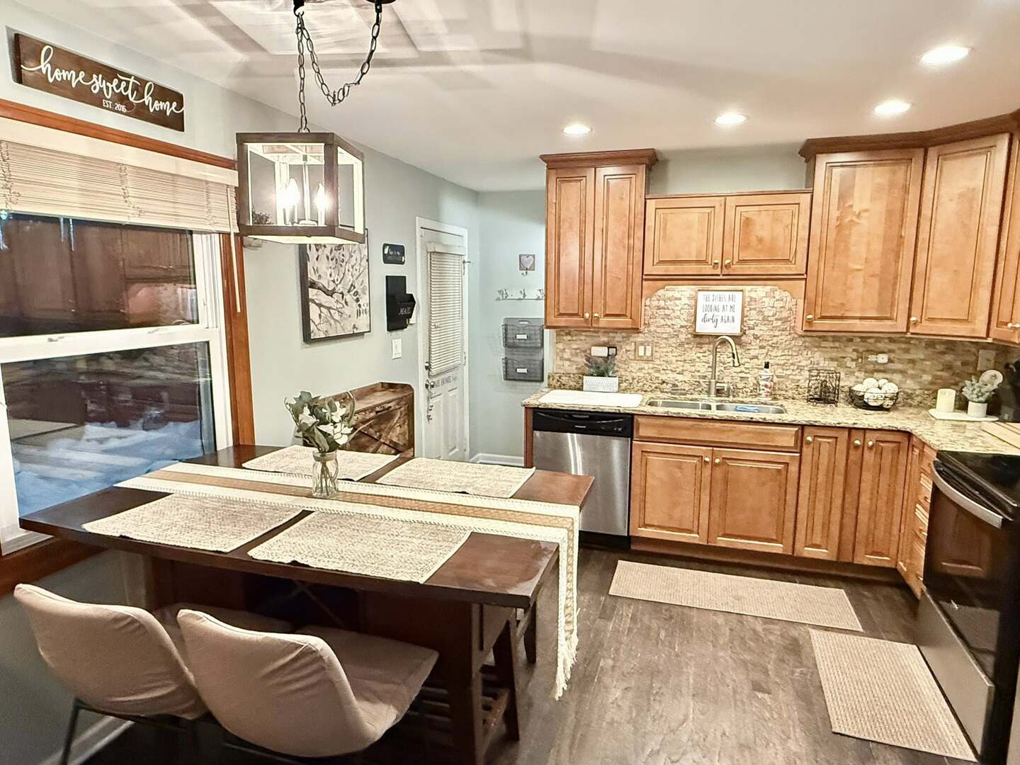 7624 Westview Lane, Woodridge, IL 60517