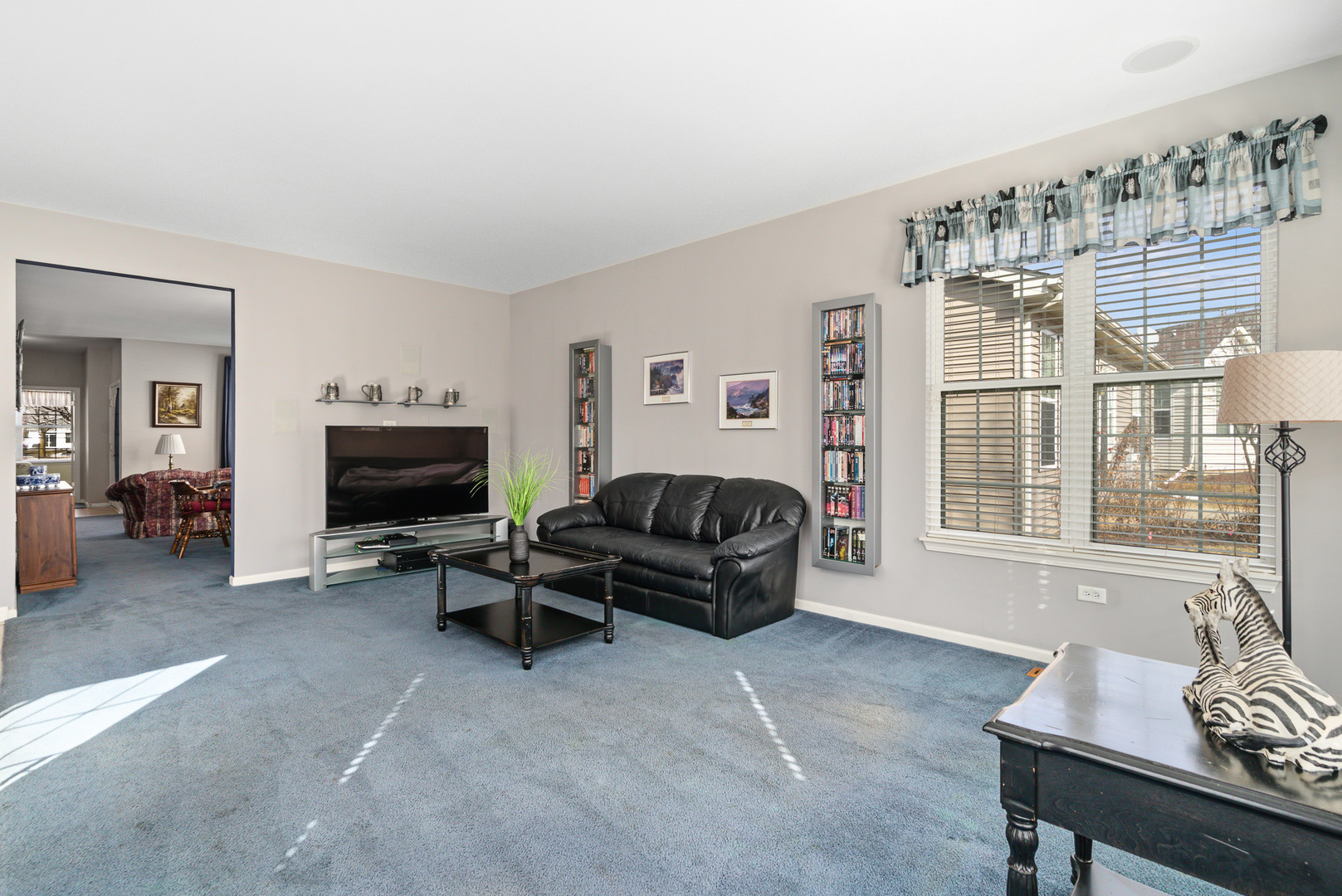 21325 Windsor Lake Lane, Crest Hill, IL 60403