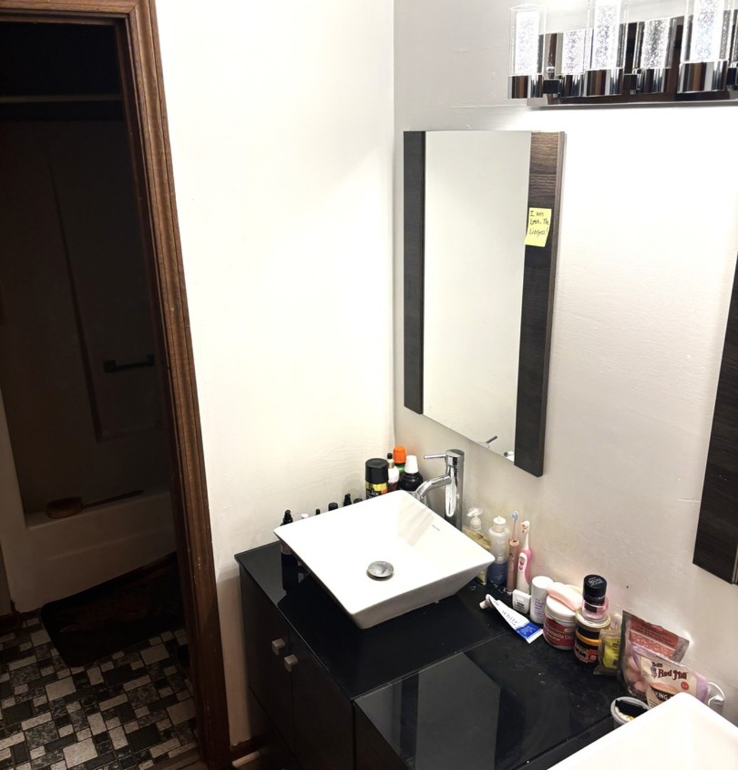 4340 Mayfair Court, Country Club Hills, IL 60478