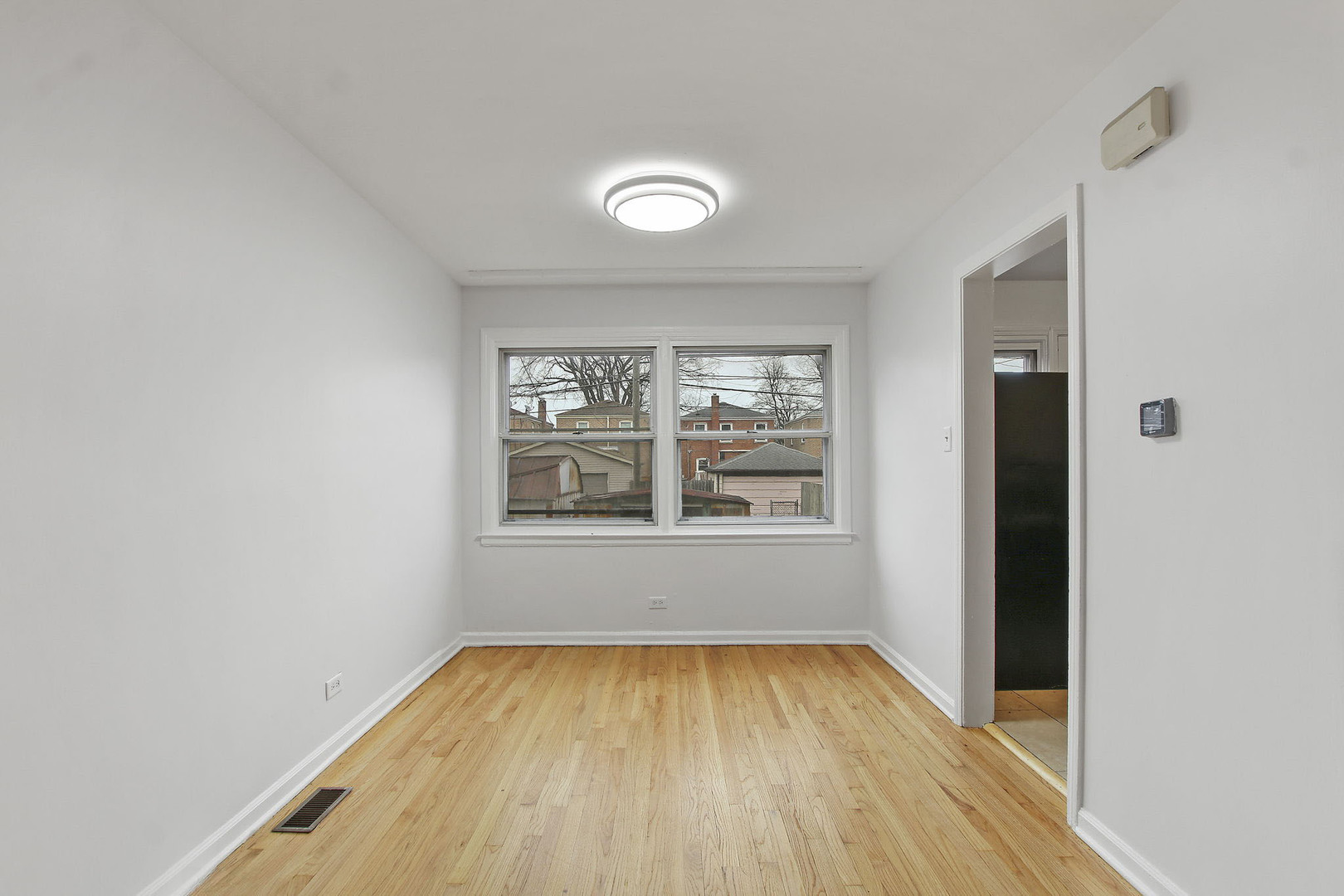 6521 N Kedzie Avenue, Chicago, IL 60645