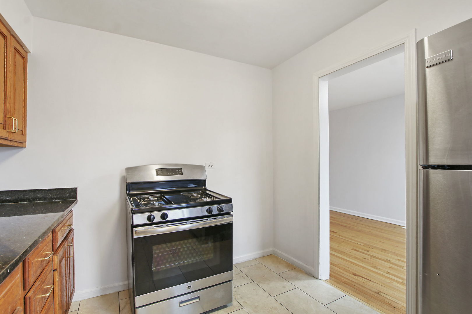 6521 N Kedzie Avenue, Chicago, IL 60645