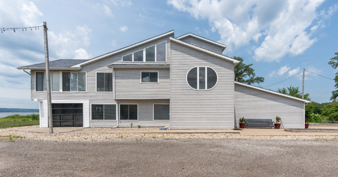 1109-1111 Sunset Drive, East Peoria, IL 61611