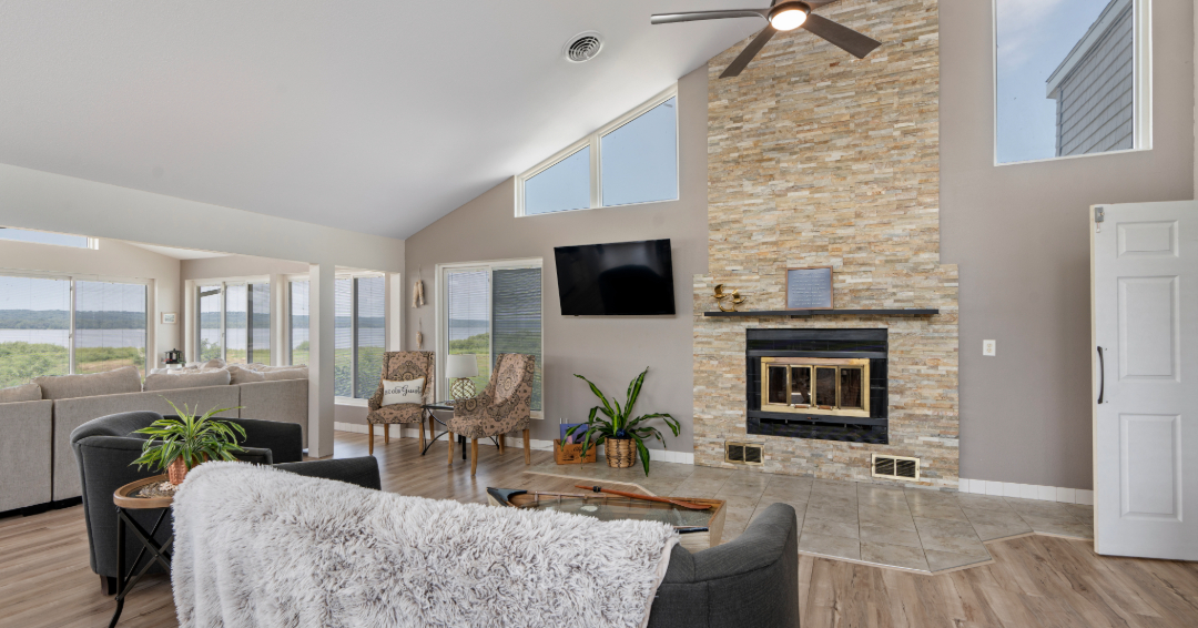 1109-1111 Sunset Drive, East Peoria, IL 61611