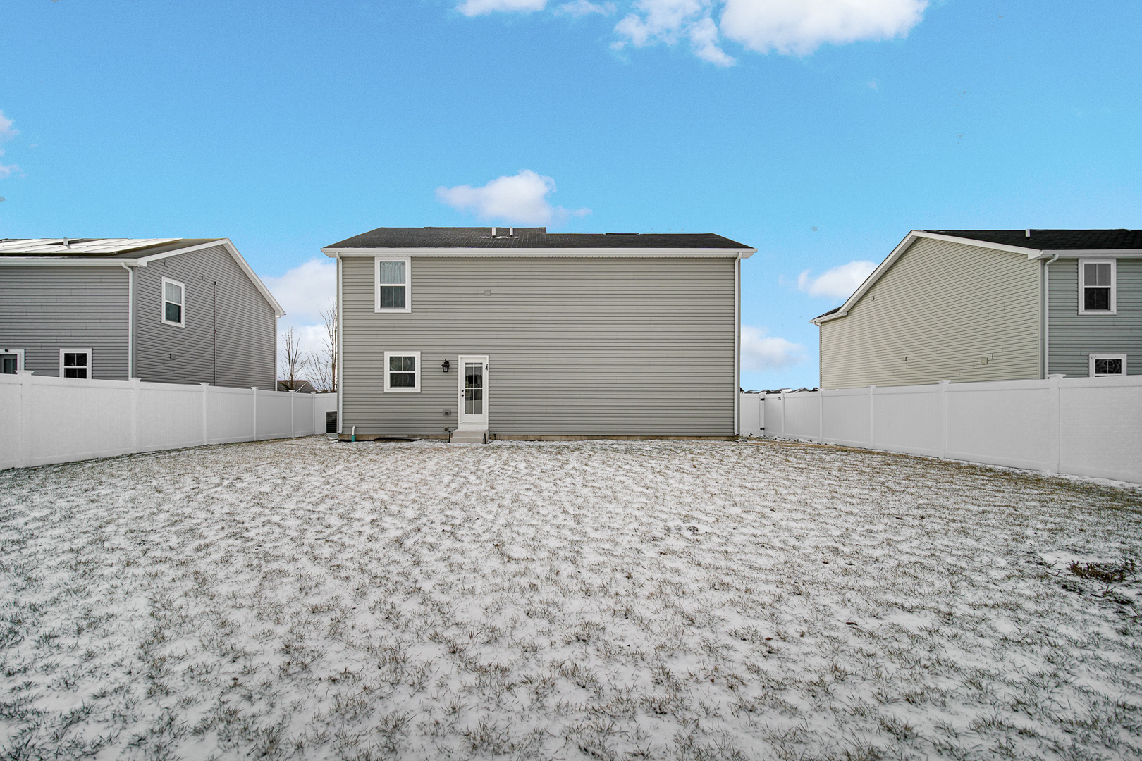 713 Wild Prairie Point, Hampshire, IL 60140