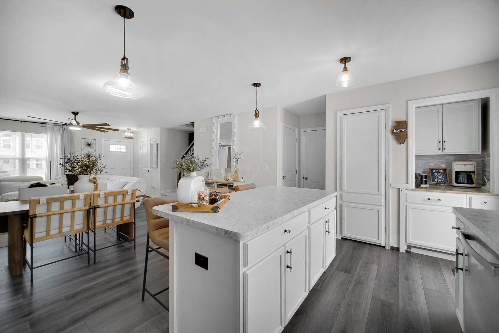 713 Wild Prairie Point, Hampshire, IL 60140