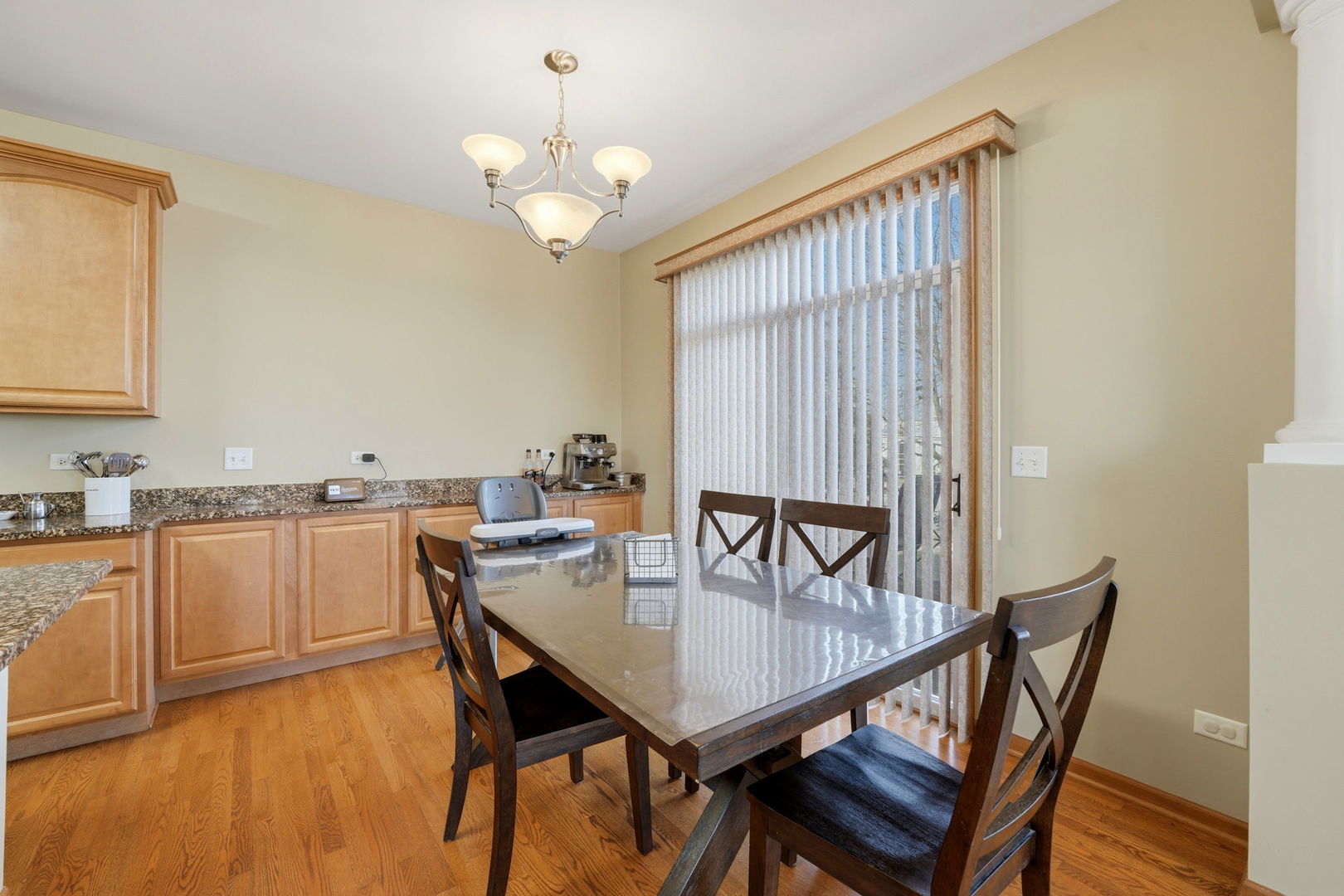 5680 Cambridge Way, Hanover Park, IL 60133