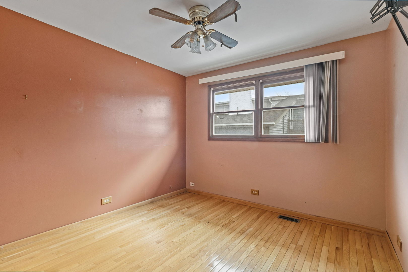 207 Hill Street, Willow Springs, IL 60480