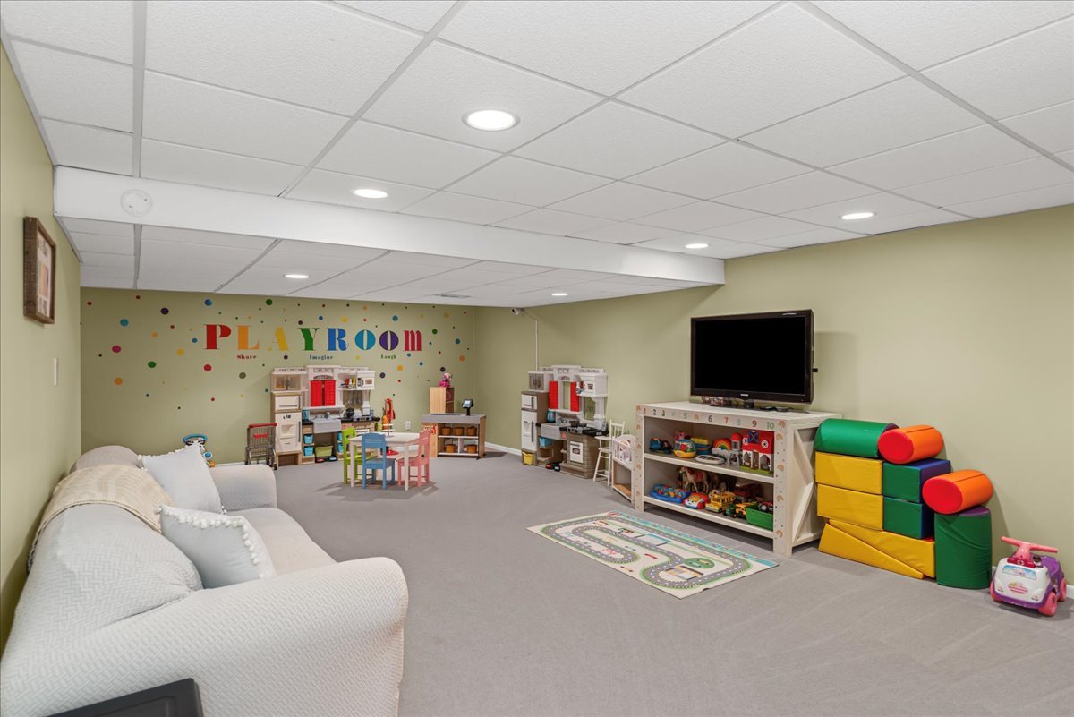 11111 Huron Drive, Spring Grove, IL 60081