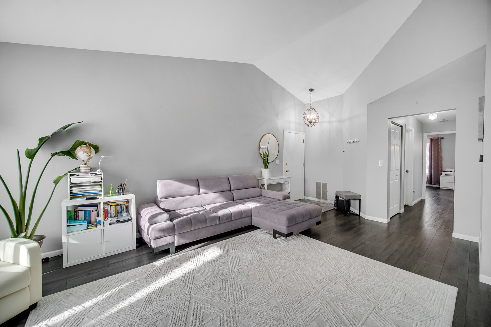 1471 Fairlane Drive #2A, Schaumburg, IL 60193