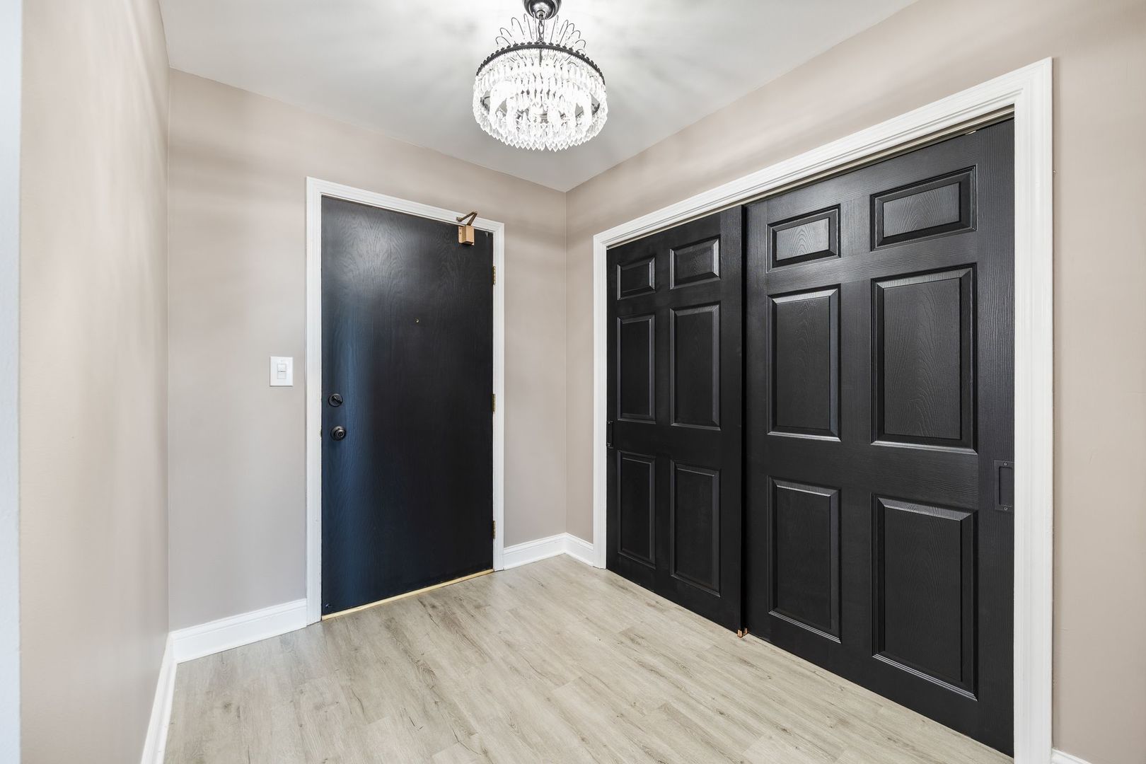 7730 Dempster Street #406, Morton Grove, IL 60053