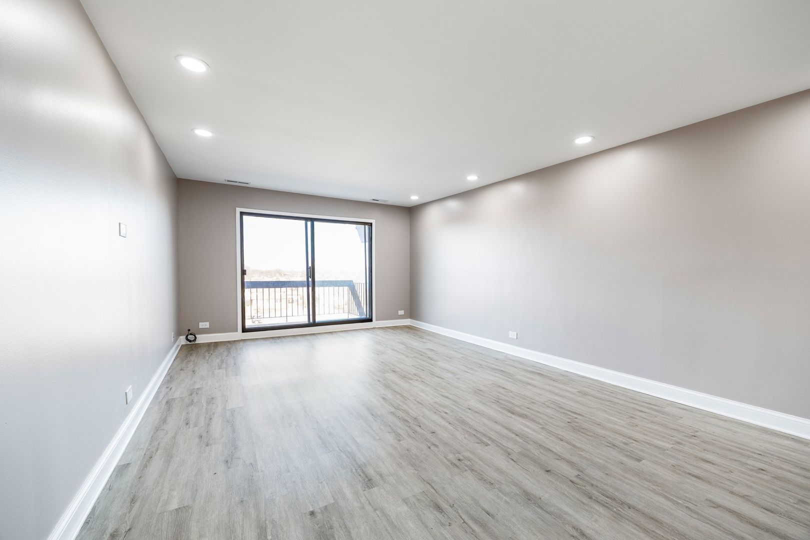 7730 Dempster Street #406, Morton Grove, IL 60053