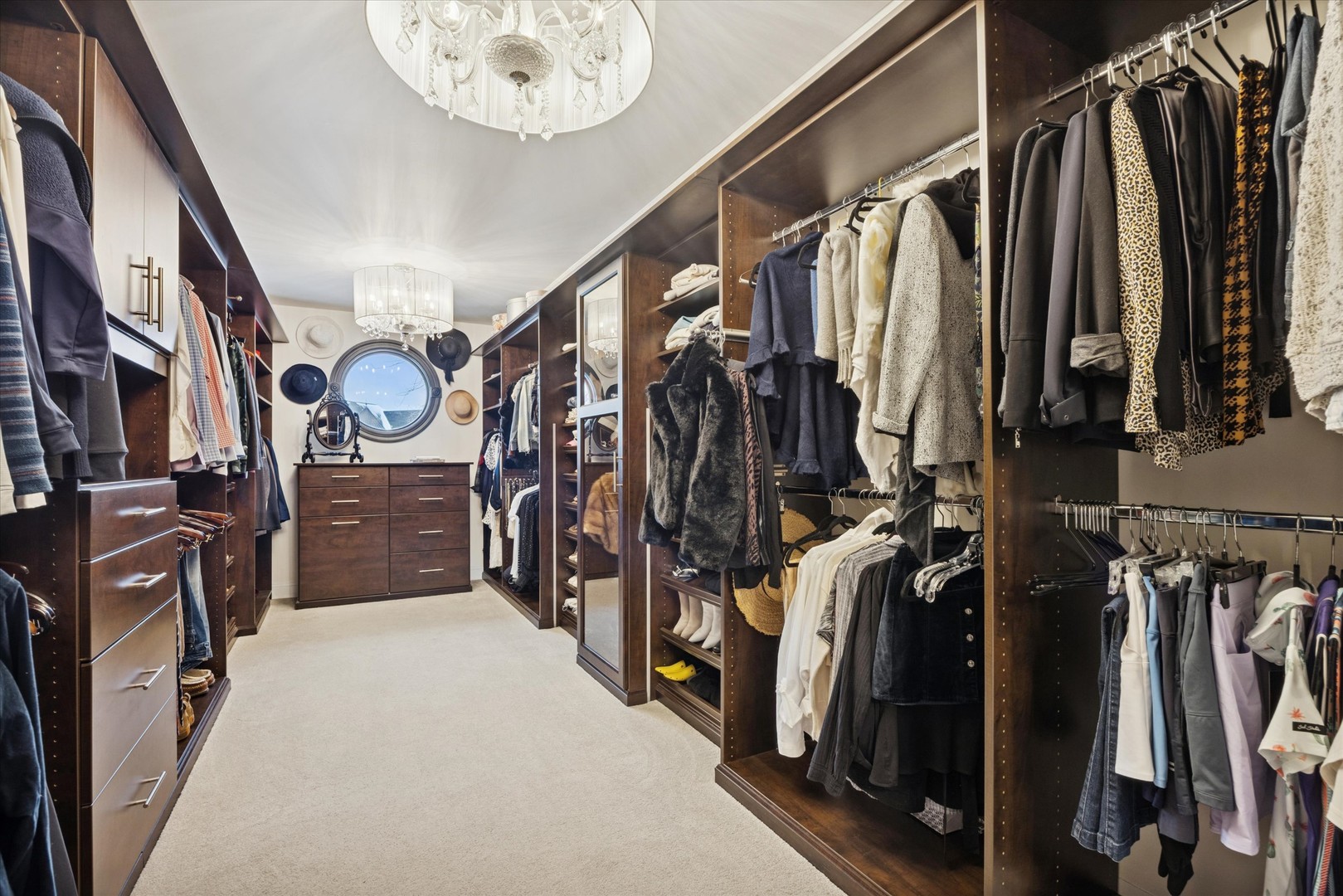 5605 S Quincy Street, Hinsdale, IL 60521