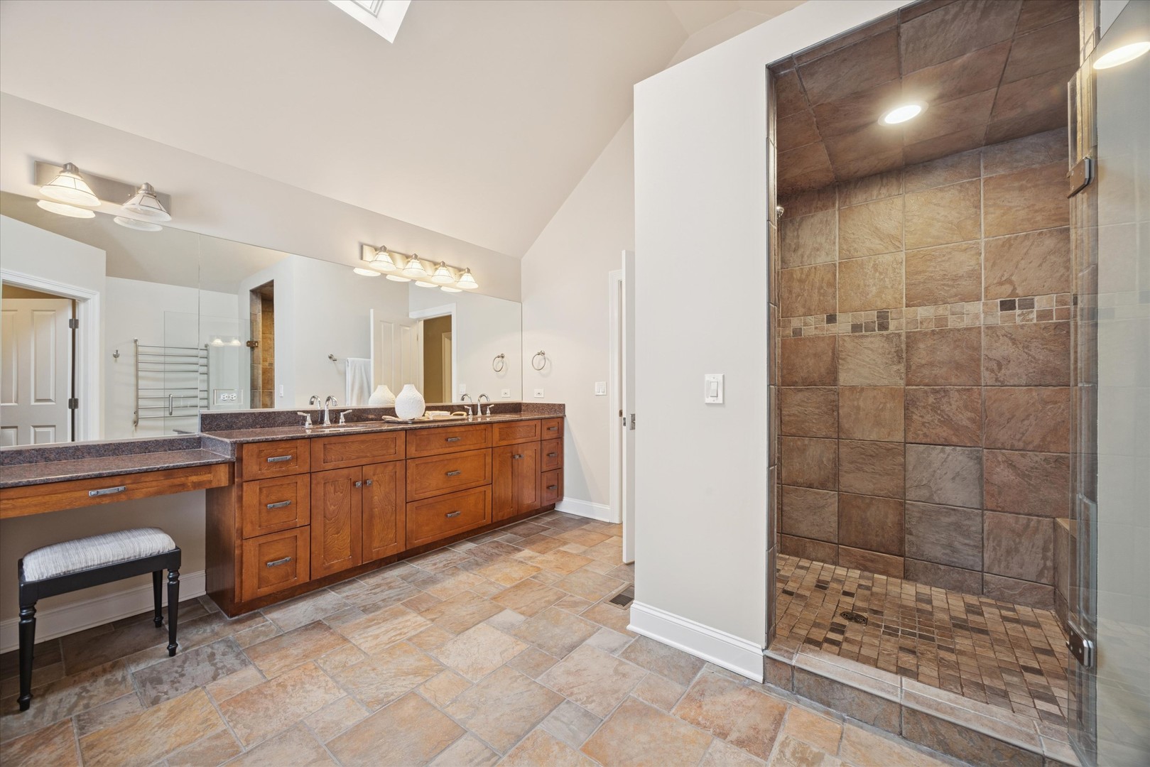 5605 S Quincy Street, Hinsdale, IL 60521