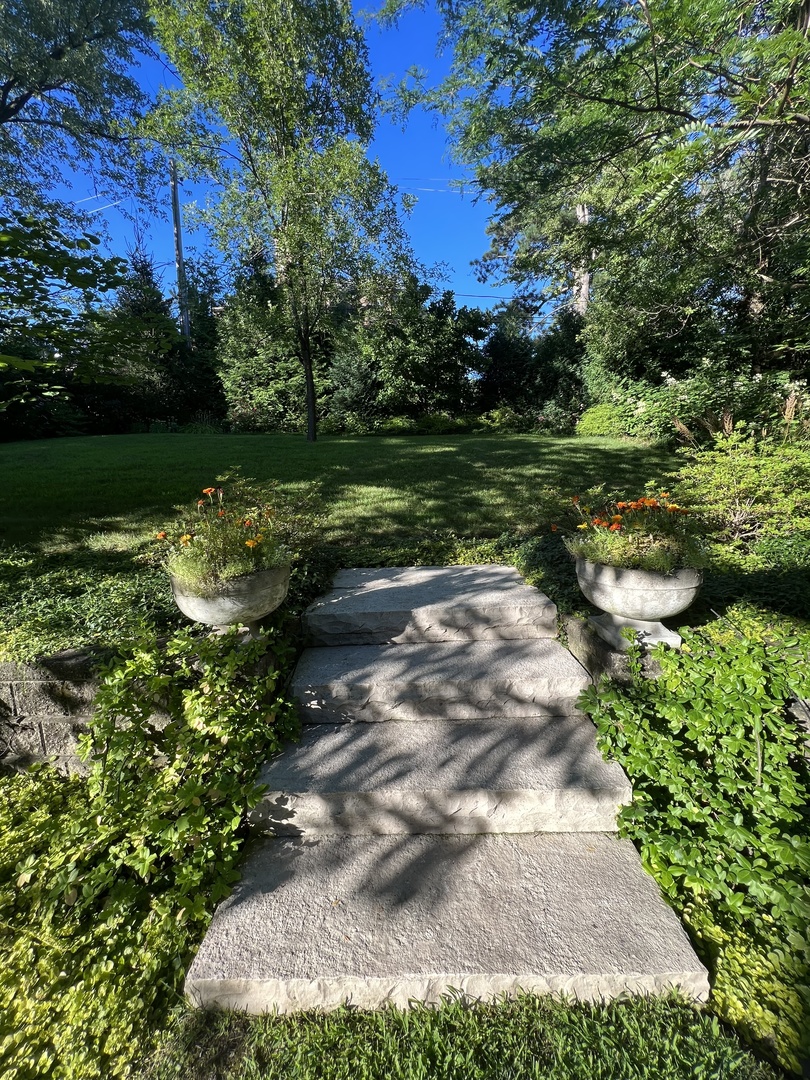 5605 S Quincy Street, Hinsdale, IL 60521