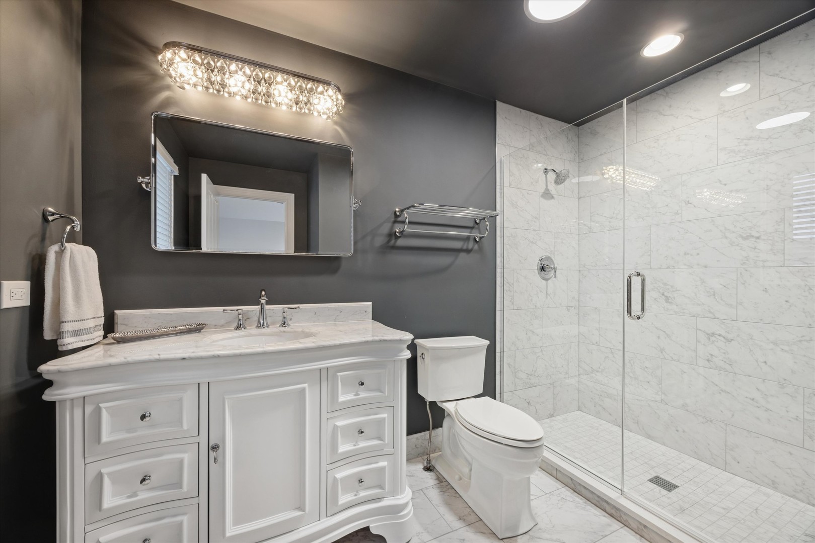 5605 S Quincy Street, Hinsdale, IL 60521