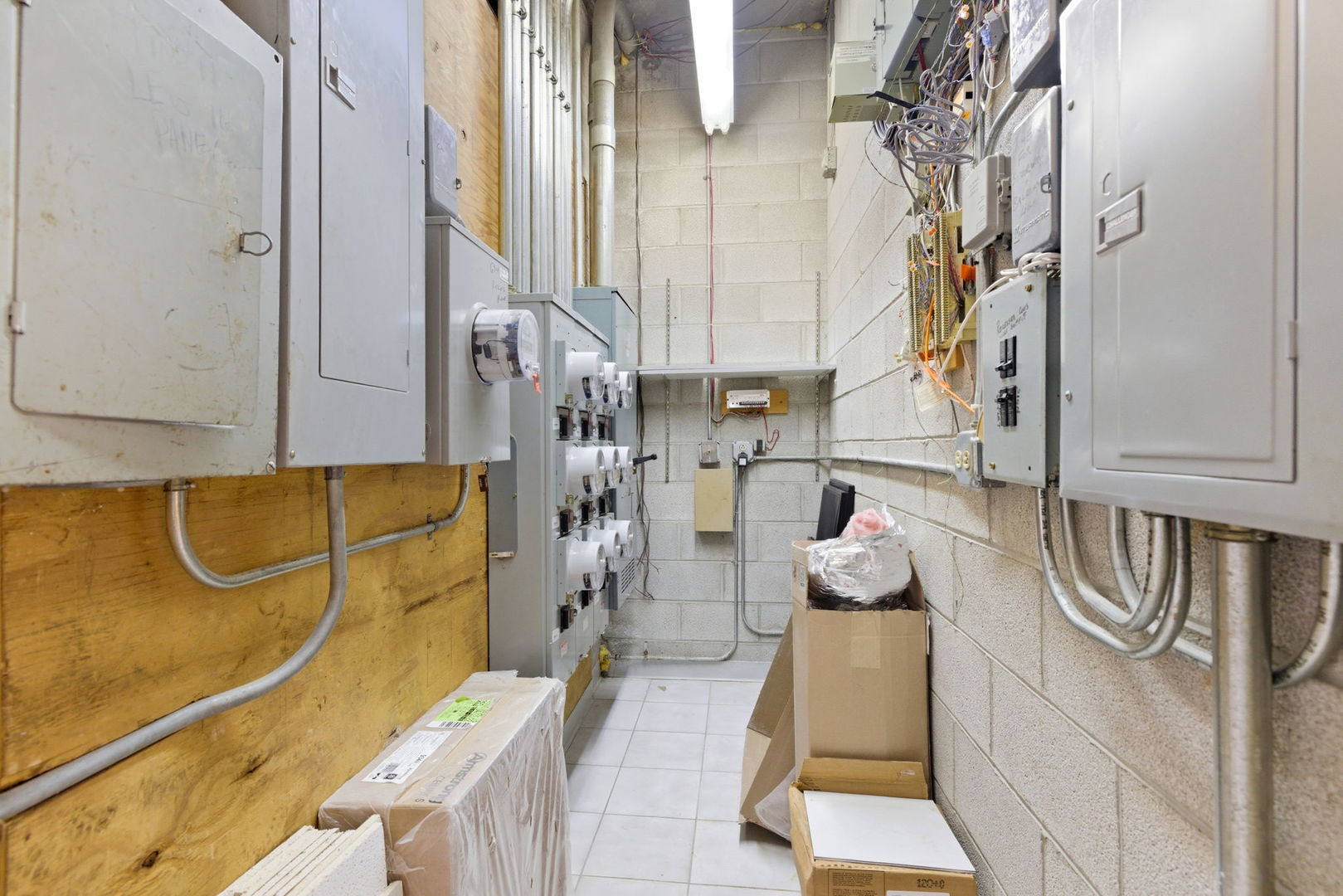 6301 N Northwest Highway, Chicago, IL 60631