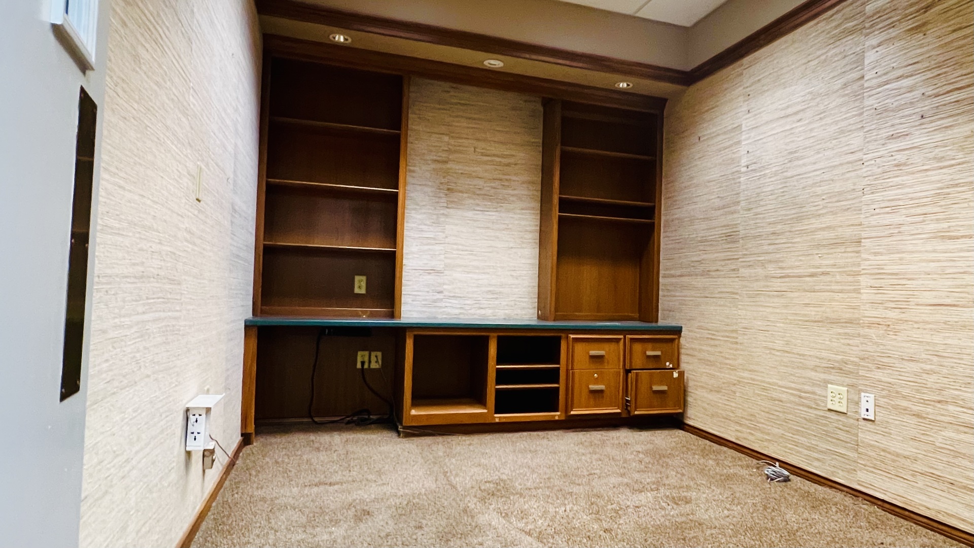 1704 Eastland Drive #1, Bloomington, IL 61704