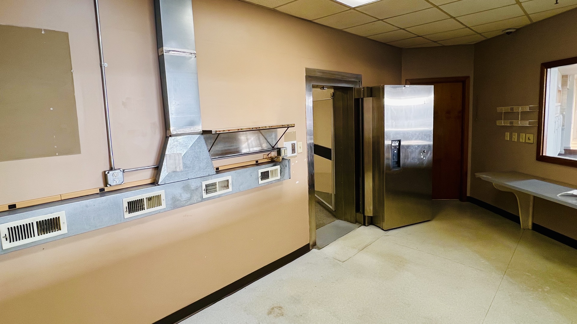 1704 Eastland Drive #1, Bloomington, IL 61704