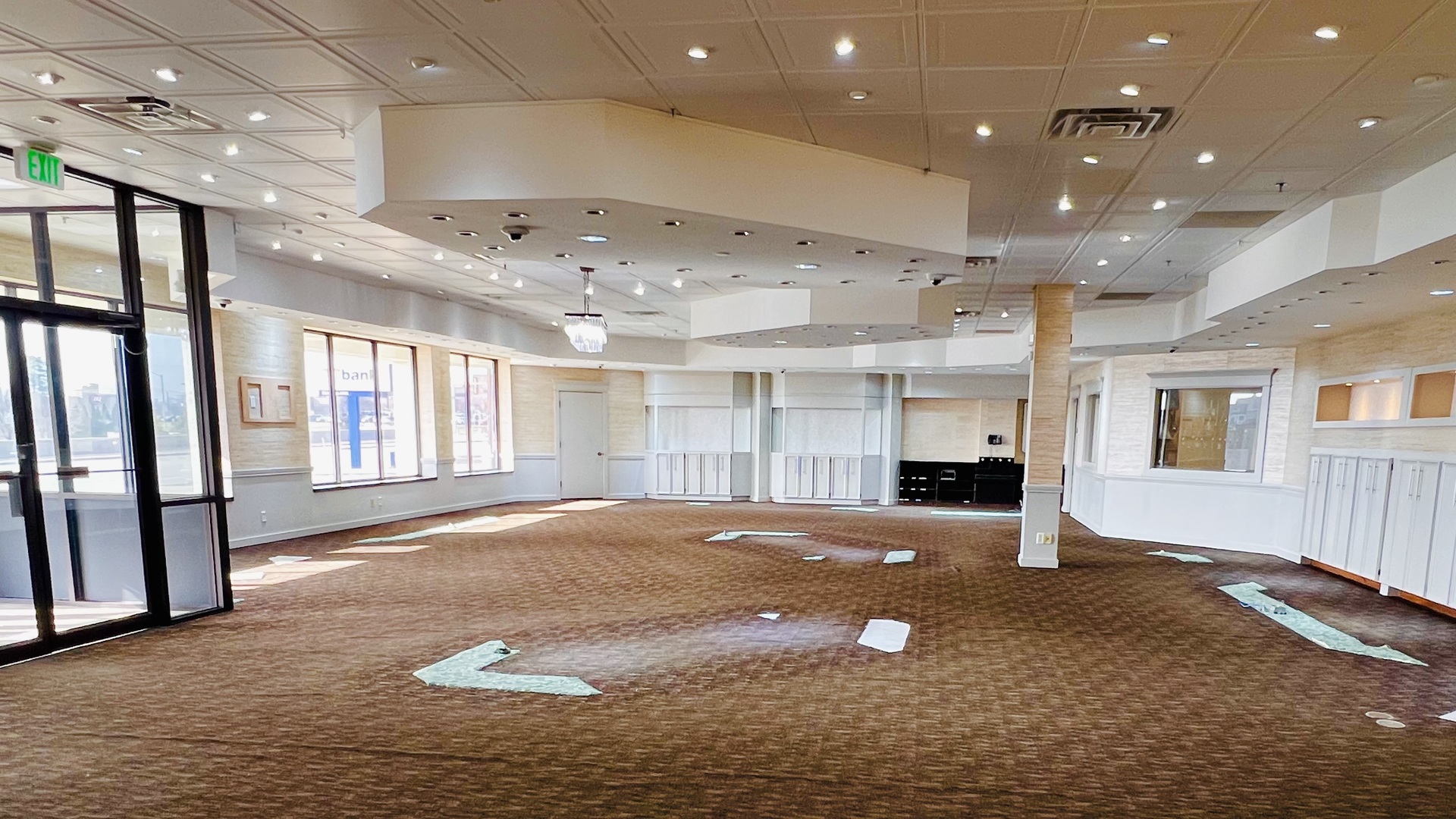 1704 Eastland Drive #1, Bloomington, IL 61704