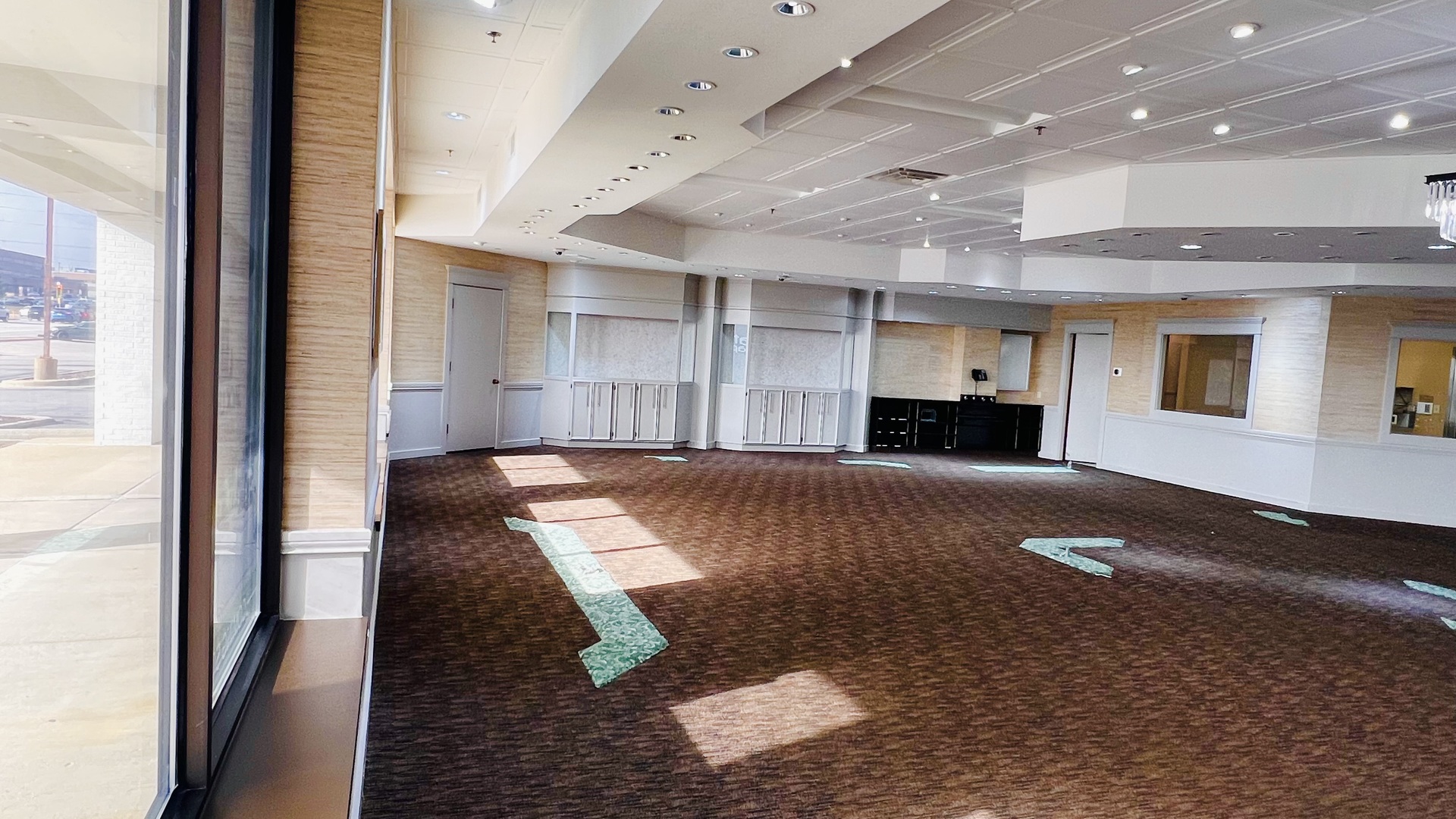 1704 Eastland Drive #1, Bloomington, IL 61704