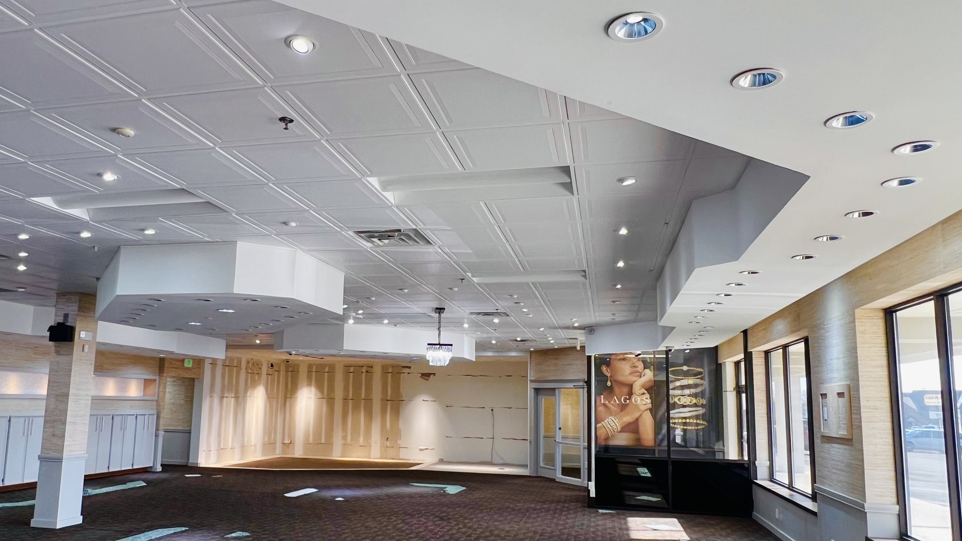 1704 Eastland Drive #1, Bloomington, IL 61704