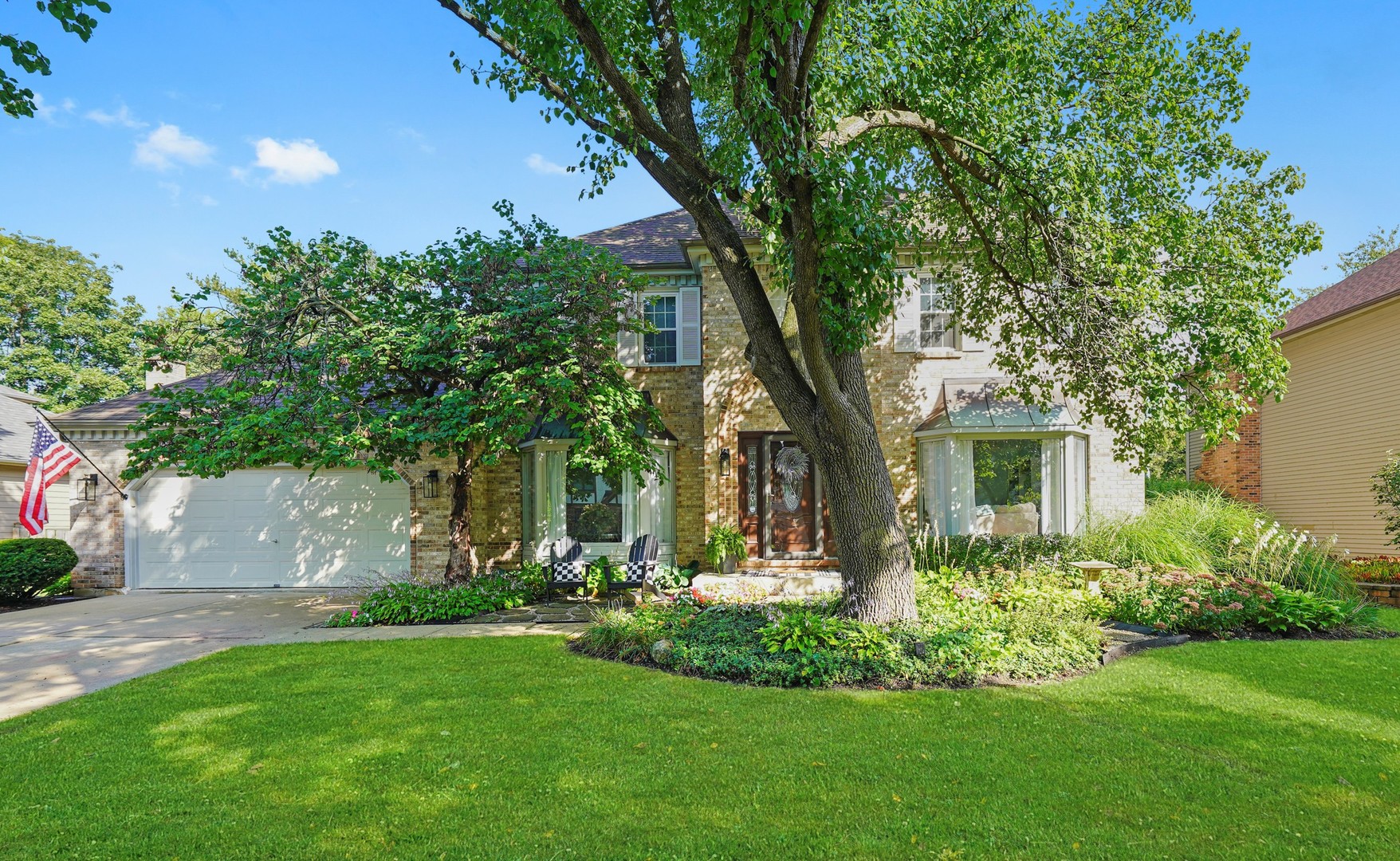 289 Winding Creek Drive, Naperville, IL 60565