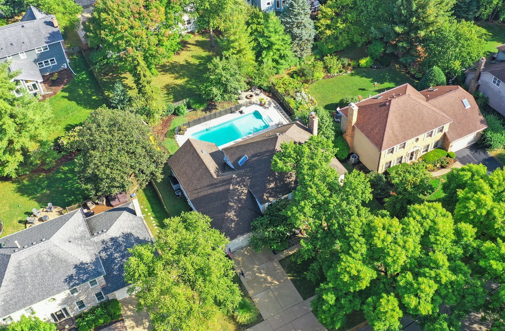 289 Winding Creek Drive, Naperville, IL 60565