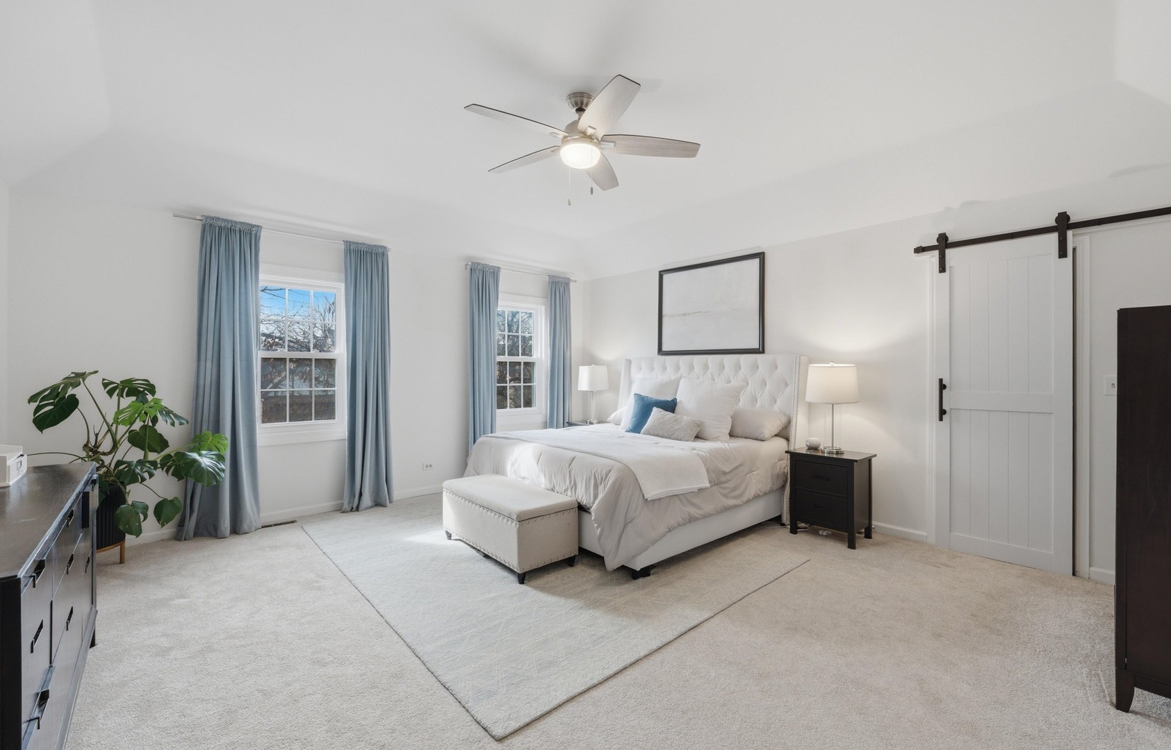 289 Winding Creek Drive, Naperville, IL 60565