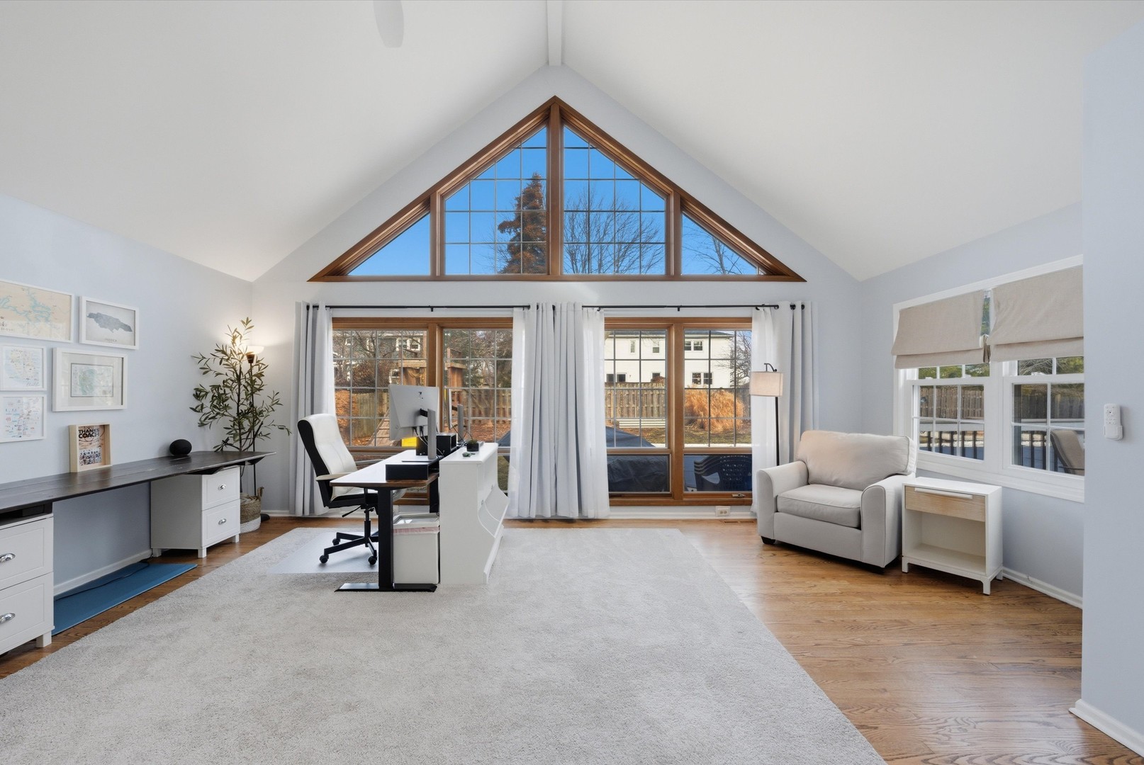 289 Winding Creek Drive, Naperville, IL 60565