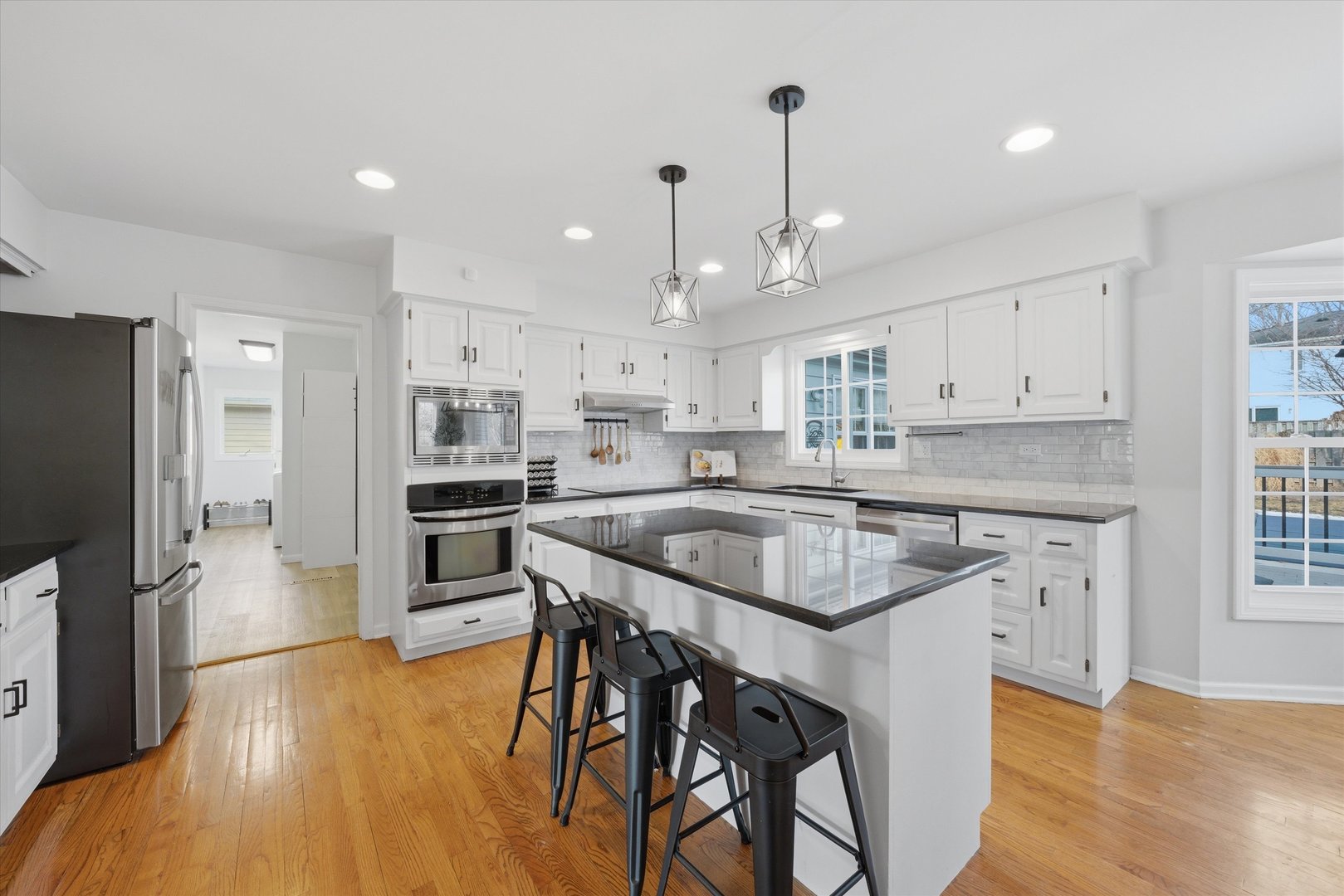 289 Winding Creek Drive, Naperville, IL 60565