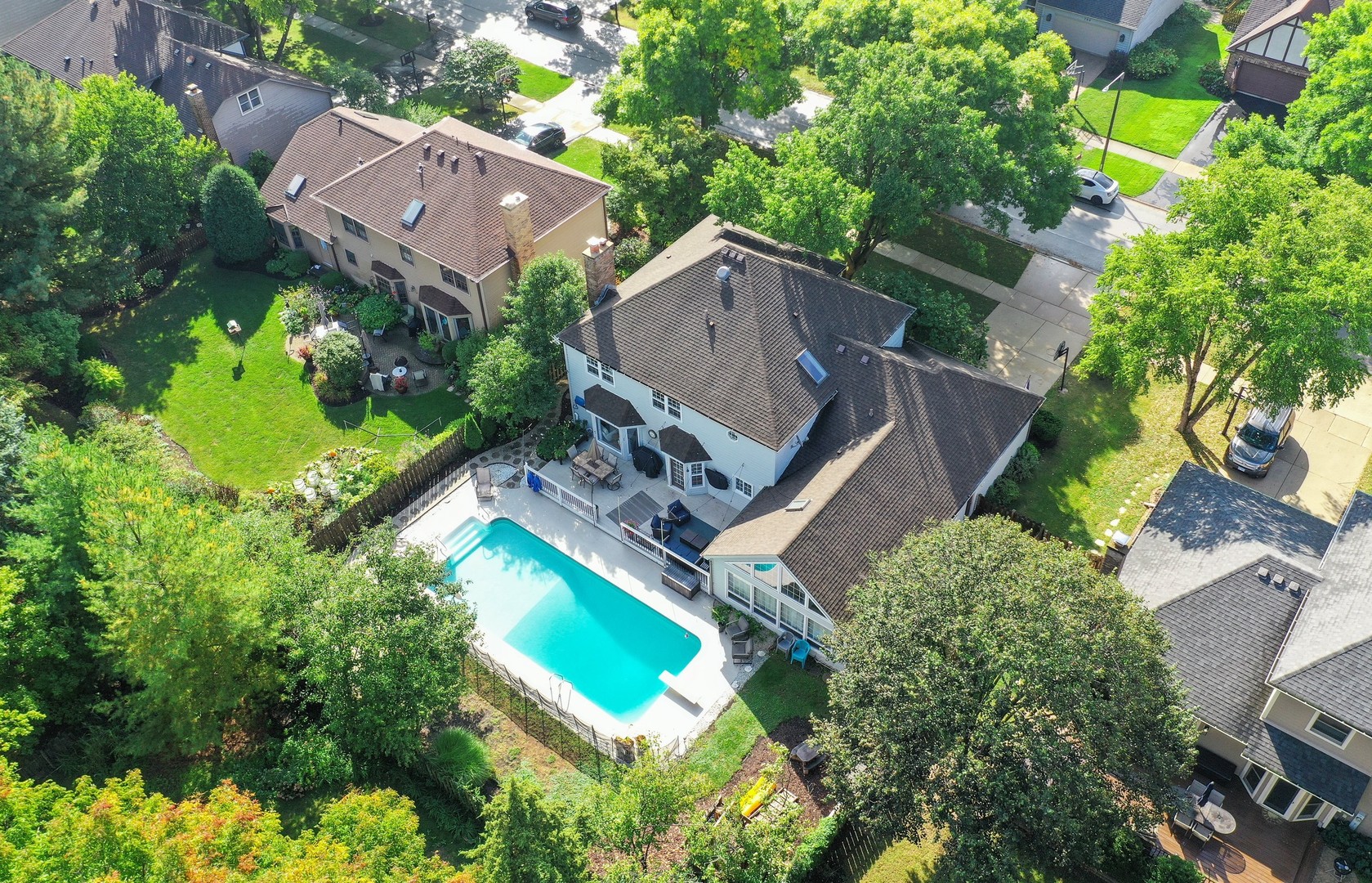 289 Winding Creek Drive, Naperville, IL 60565