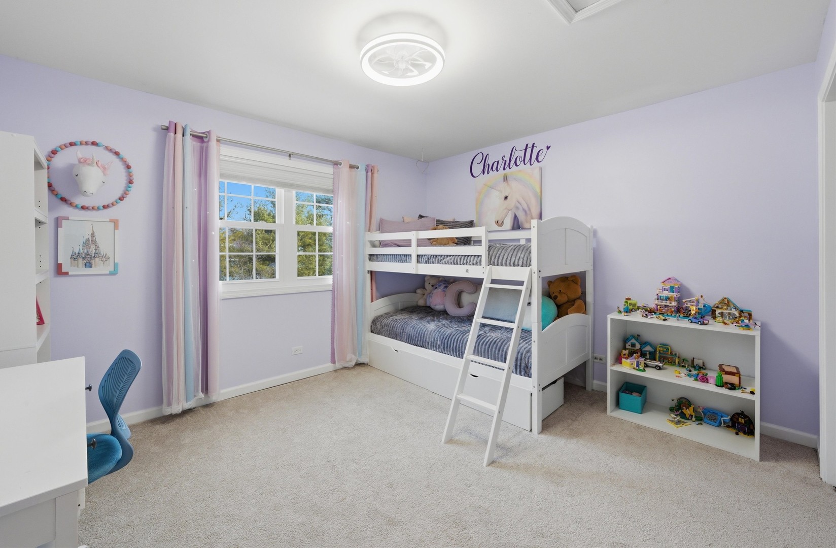 289 Winding Creek Drive, Naperville, IL 60565