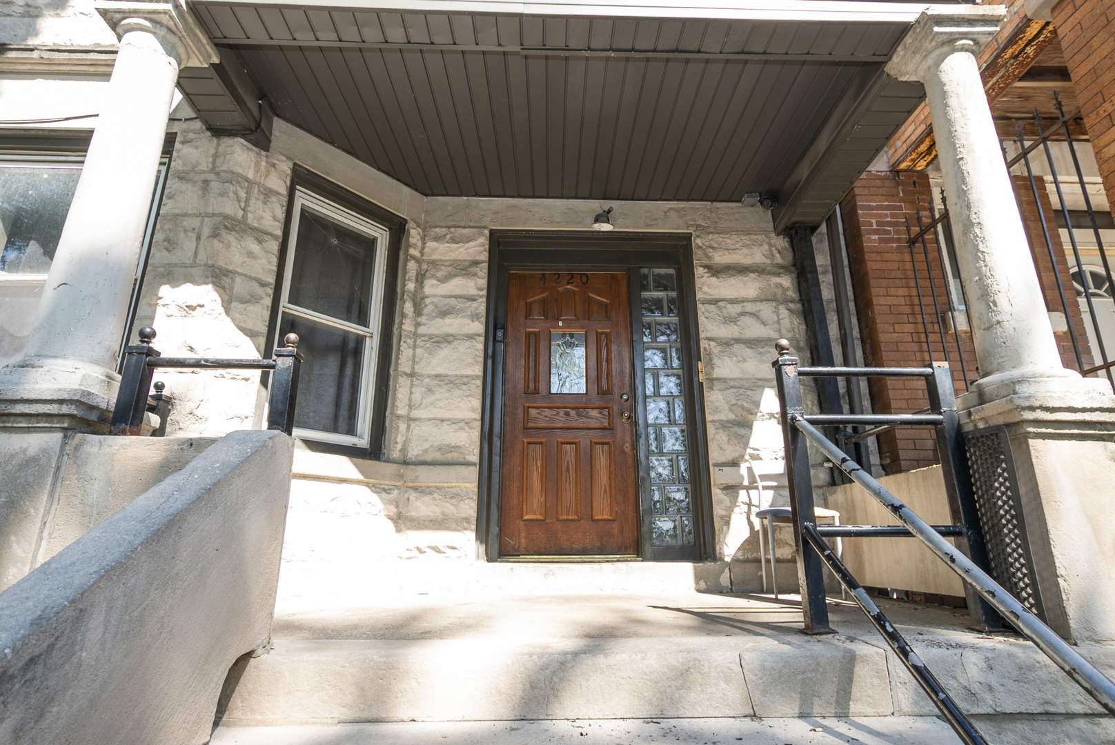 4220 W Monroe Street, Chicago, IL 60624