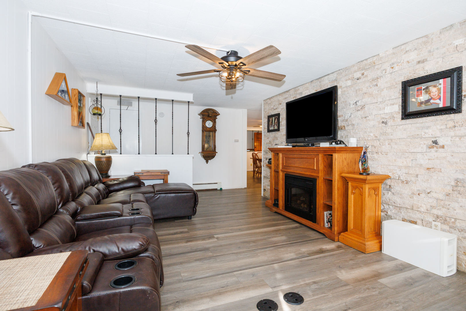 48 AVENUE A, Bloomington, IL 61704