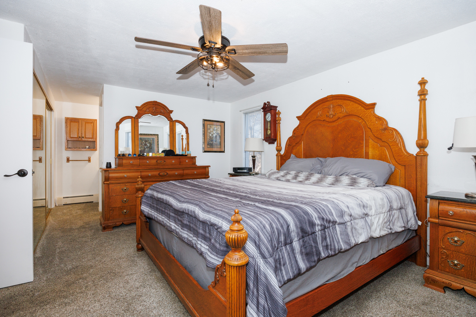 48 AVENUE A, Bloomington, IL 61704