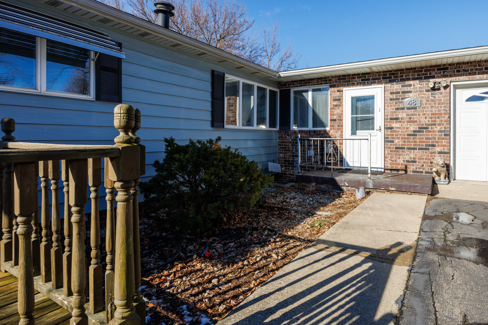 48 AVENUE A, Bloomington, IL 61704