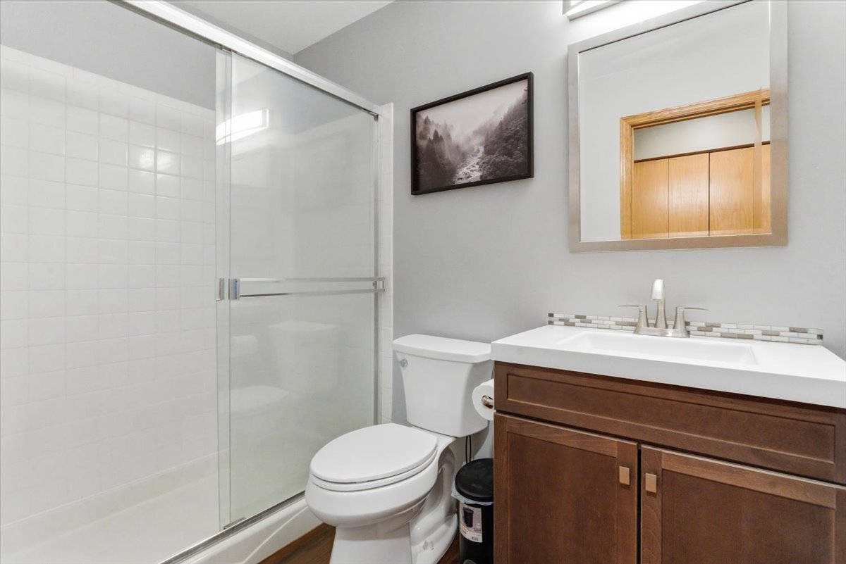 2190 Braeburn Drive #B, Wauconda, IL 60084