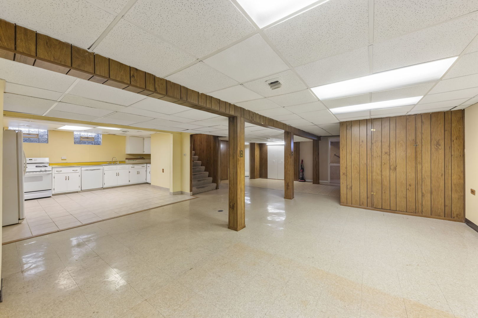 283 W 10th Street, Chicago Heights, IL 60411