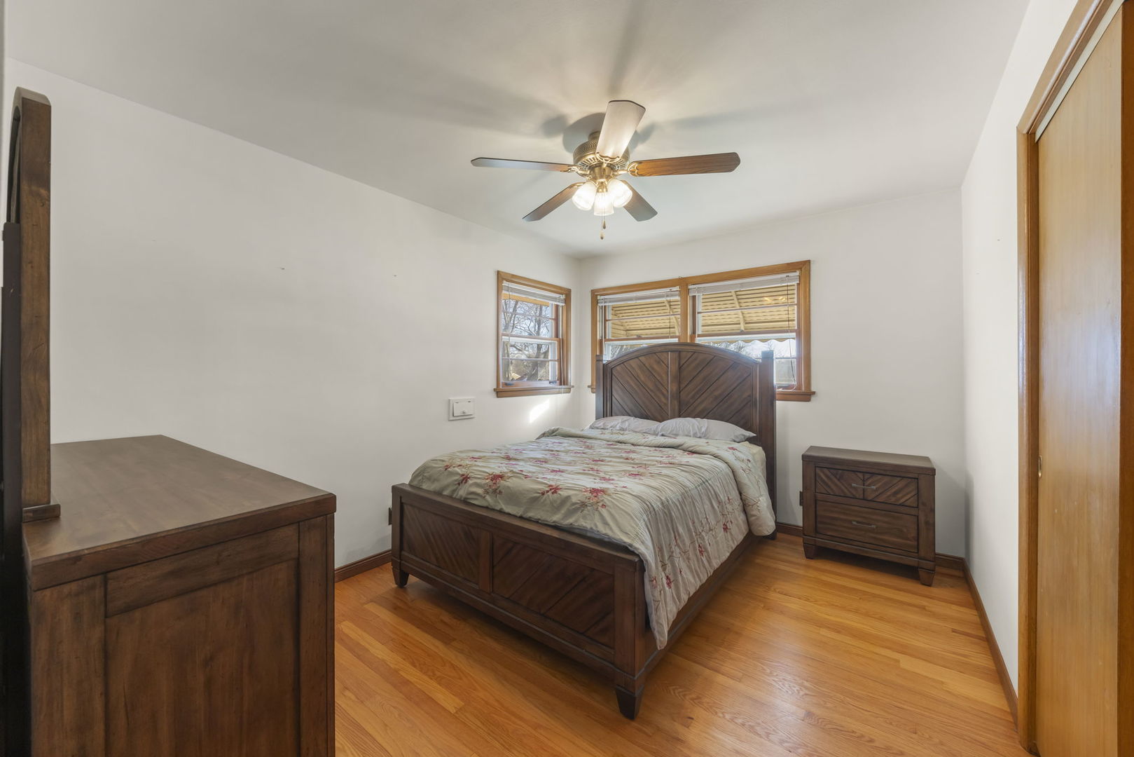 283 W 10th Street, Chicago Heights, IL 60411