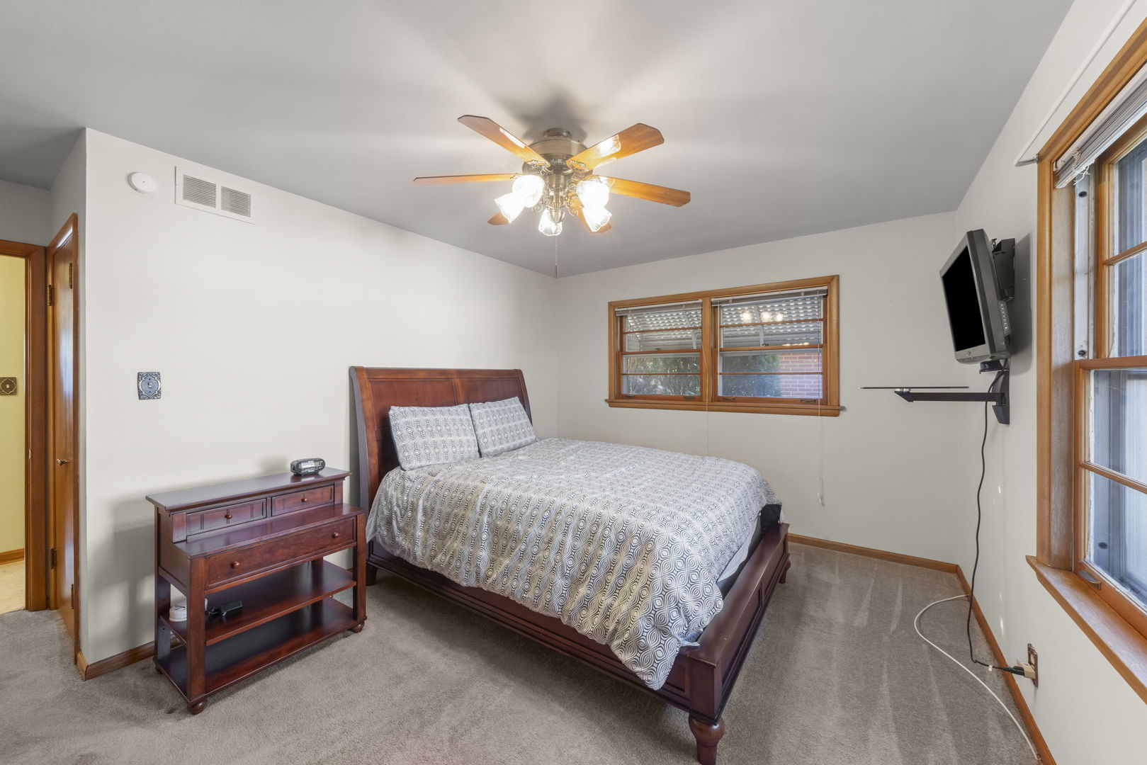 283 W 10th Street, Chicago Heights, IL 60411