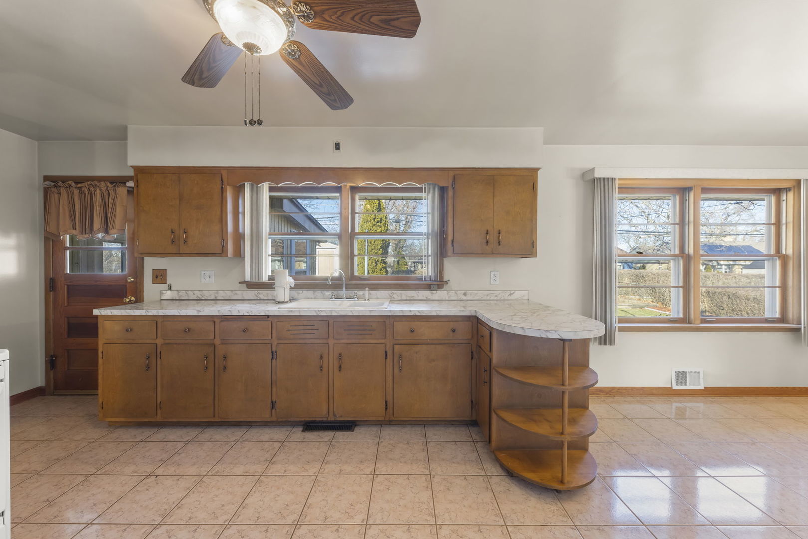 283 W 10th Street, Chicago Heights, IL 60411